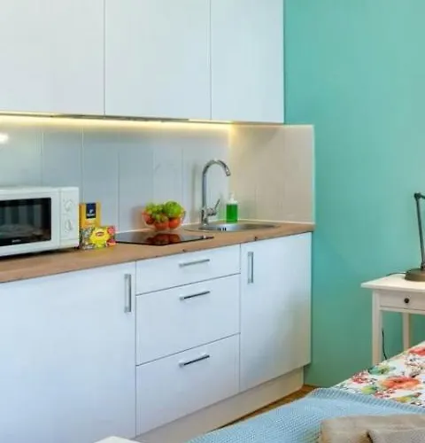 Mint&Jade Studio B